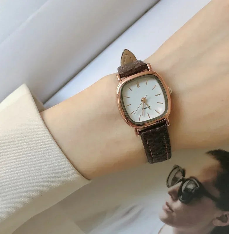 Ladies' High-Quality Vintage Casual Bracelet Watches