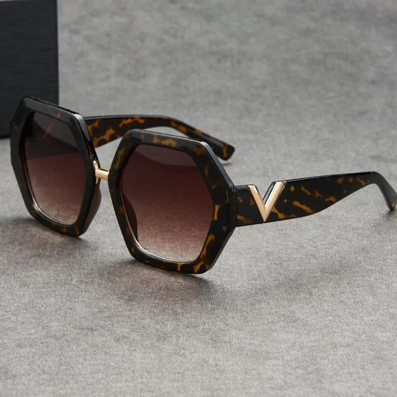 Klassische Vintage-Sonnenbrille im Oversize-Design für Damen 