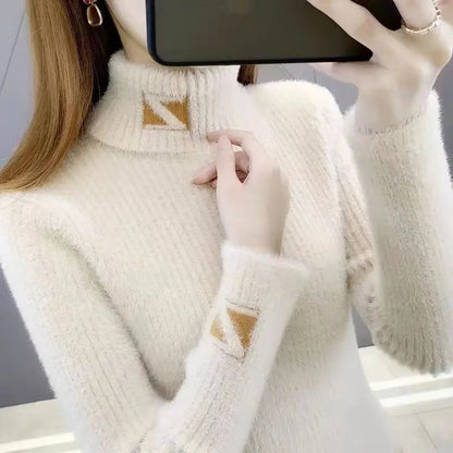 Gestrickter Pullover aus Nerzsamt mit hohem Kragen für Damen