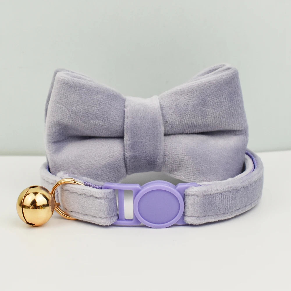Adjustable Plaid Cat Collar with Bell Pendant
