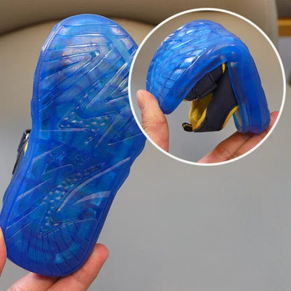 Sommerlich leuchtende Baby-Sandalen