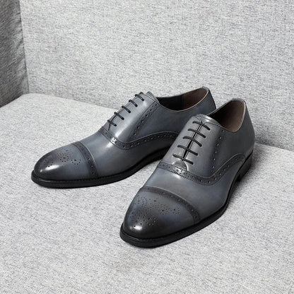 Graue Brogue-Oxford-Schuhe aus Leder