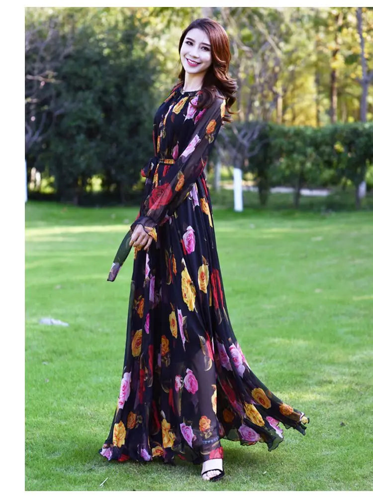 Sommerliches Maxikleid mit Blumenmuster im Bohemian-Stil