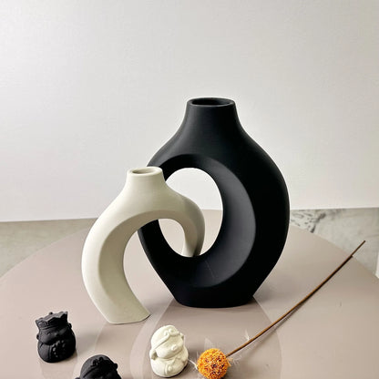 Ensemble de vases en céramique blanche pour la décoration intérieure