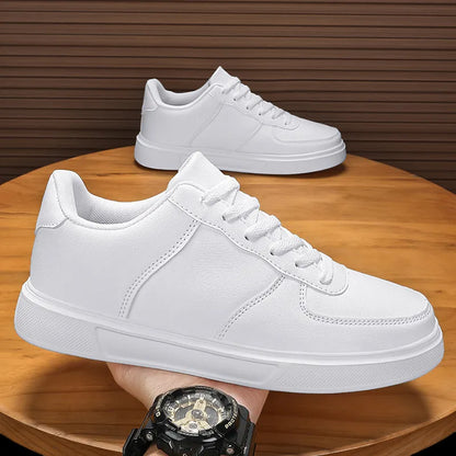 Baskets classiques en cuir blanc