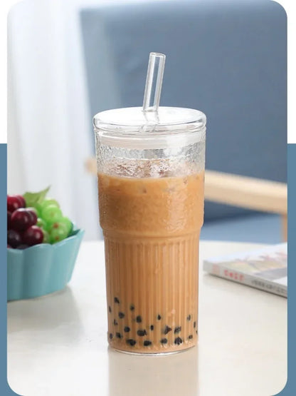 Gobelet en verre rayé de 600 ml avec thé - Couvercle et paille