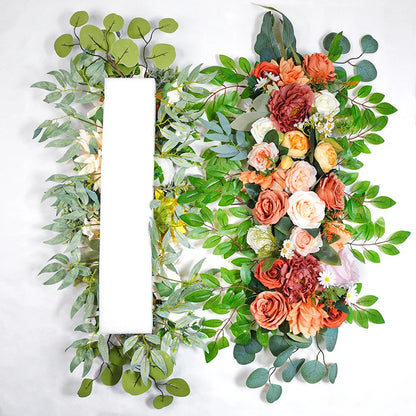 Fond floral artificiel élégant pour la décoration de table d'hôtel