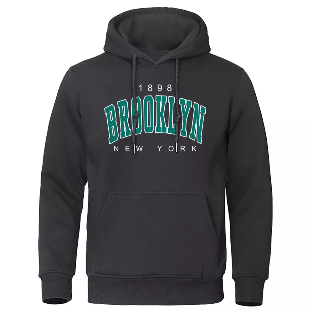 Bedruckter Kapuzenpullover für Herren „Brooklyn New York“.