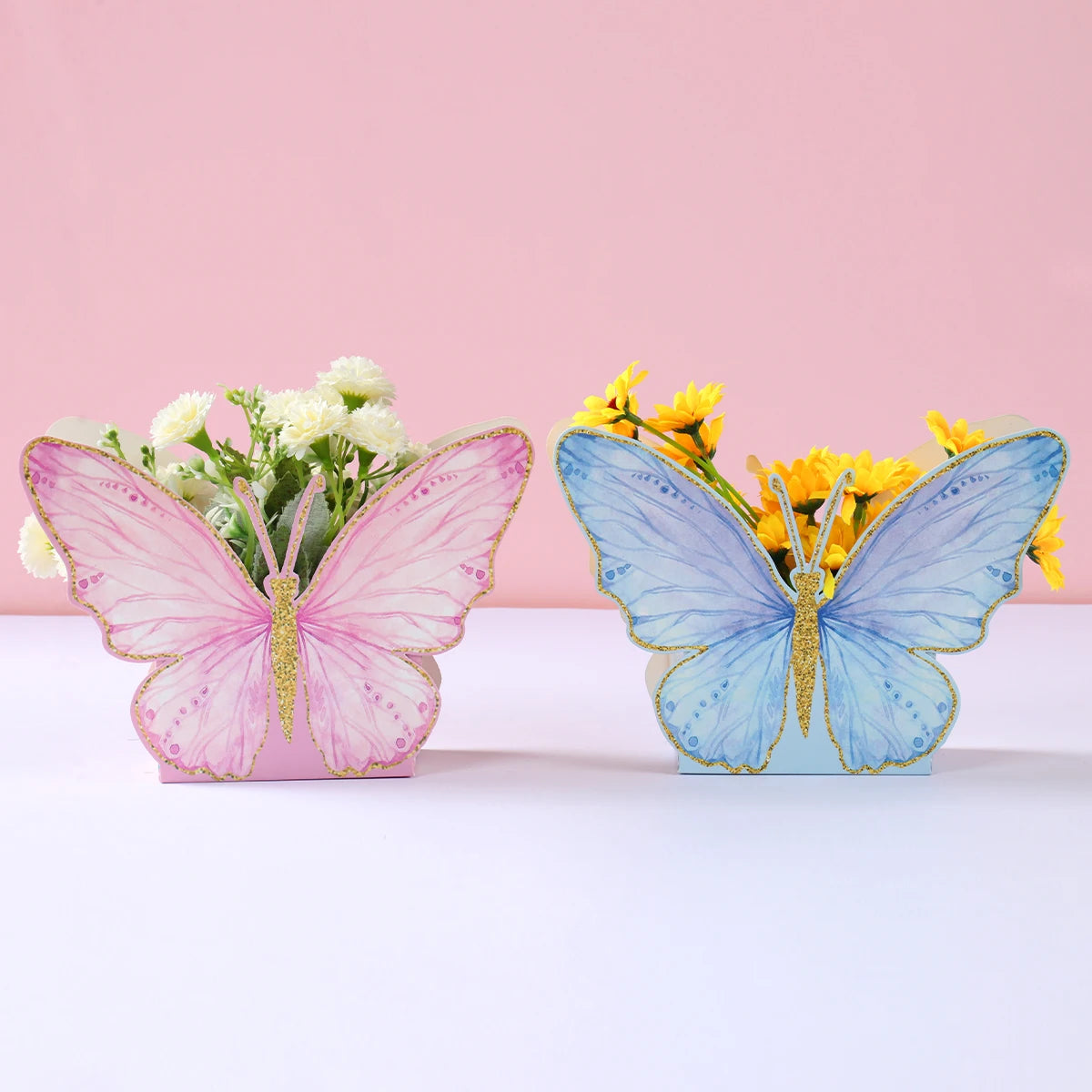 Grande décoration d'anniversaire de papillon de simulation 3D