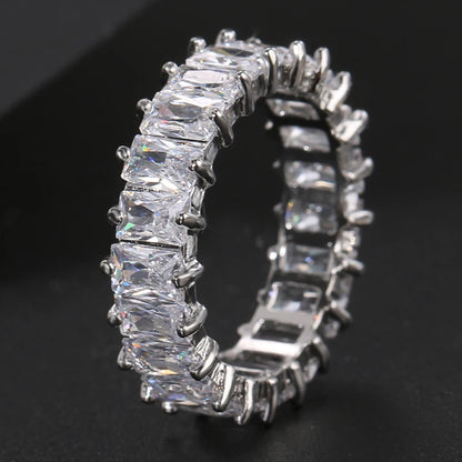 Quadratische Ringe mit Mikropavé und CZ für Damen