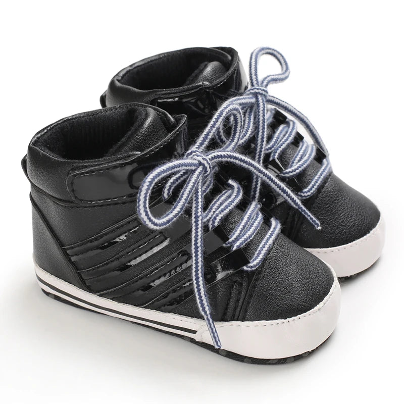 Mehrfarbige Baby-Sneaker aus PU-Leder mit weicher Sohle