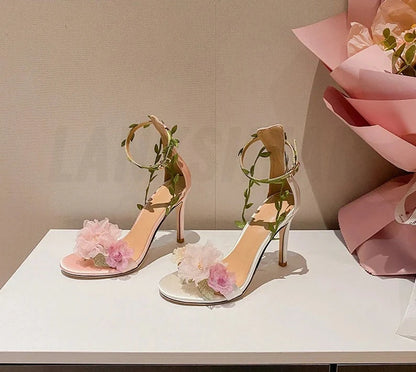 Rosa Chiffon-Sandalen mit Blumen-High-Heels