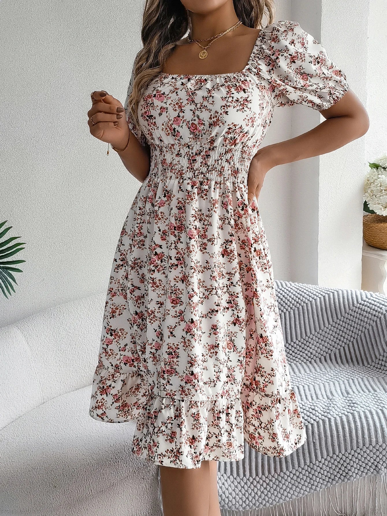 Women's Short Sleeve Floral Print Square Neck Ruffled Edge Dresses