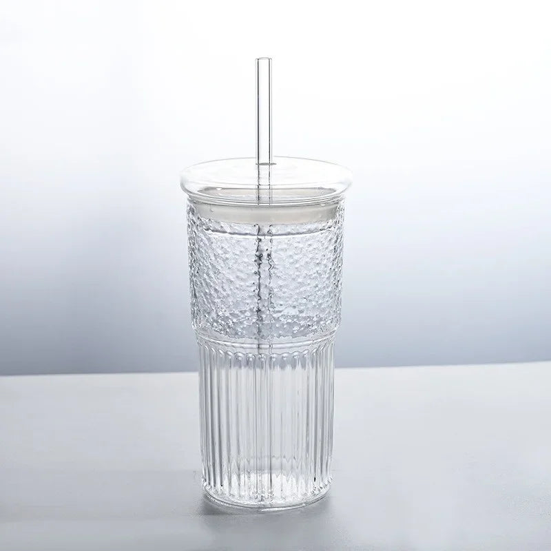 Gobelet en verre rayé de 600 ml avec thé - Couvercle et paille