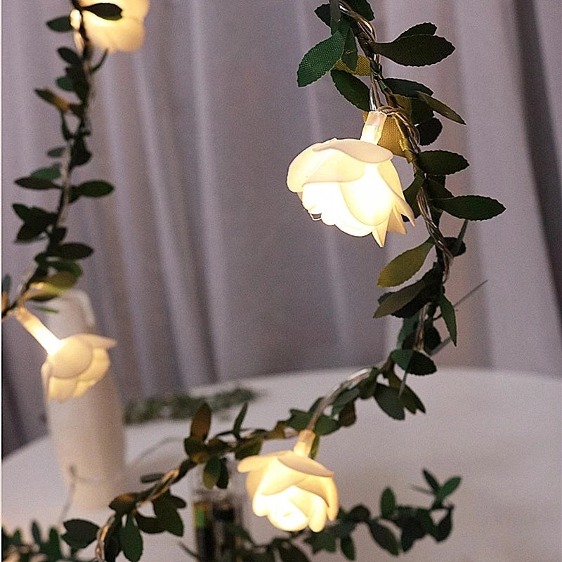 Leuchtende Rosengirlande mit 10/20 LEDs