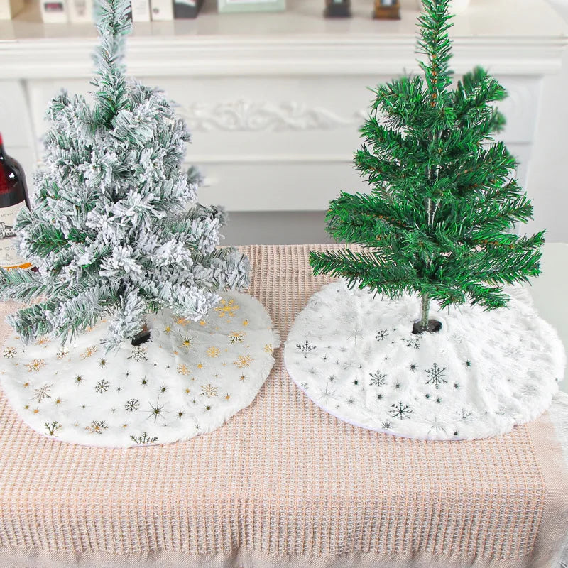 miniature christmas tree skirt
