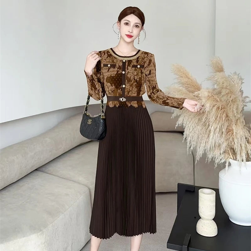 High Quality Pleated Dress with Print Design