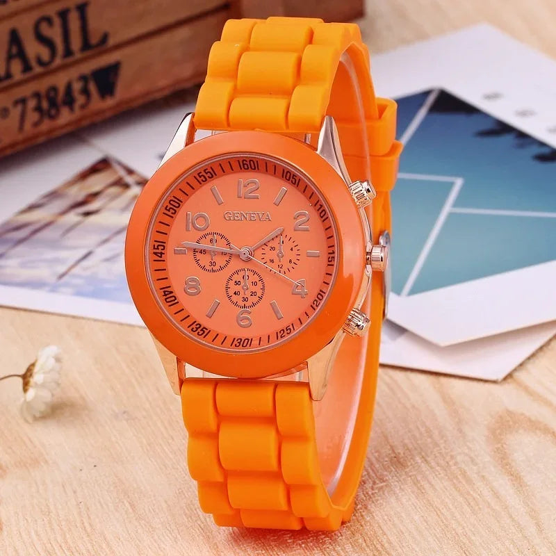 Montre de mode unisexe à quartz en silicone