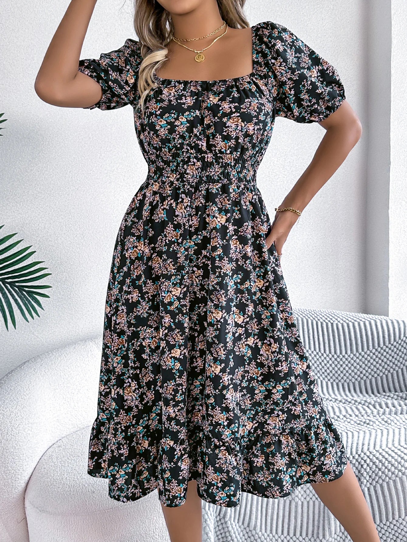 Women's Short Sleeve Floral Print Square Neck Ruffled Edge Dresses