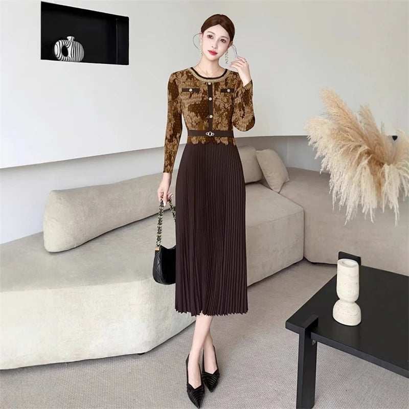 High Quality Pleated Dress with Print Design