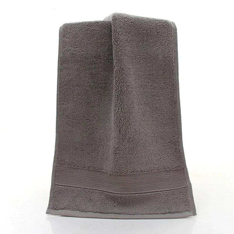 1 serviette de toilette en coton doux et absorbant 