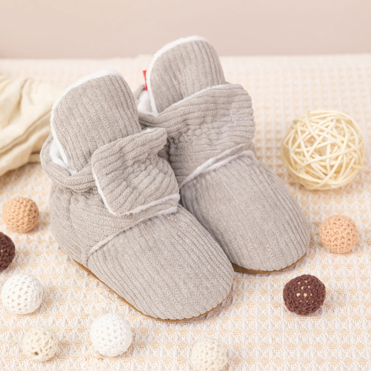 Chaussures chaudes antidérapantes douces en coton pour bébé