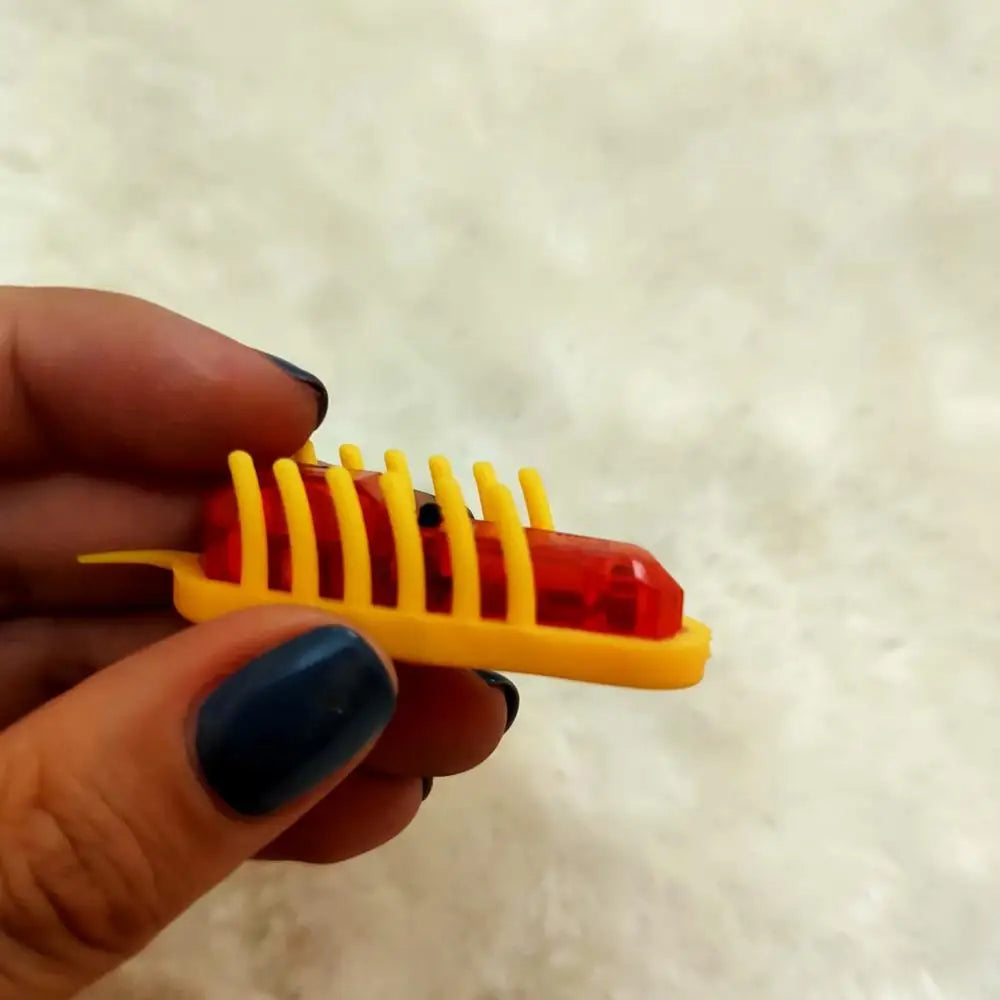 Interaktives elektrisches Marienkäfer-Katzenspielzeug 