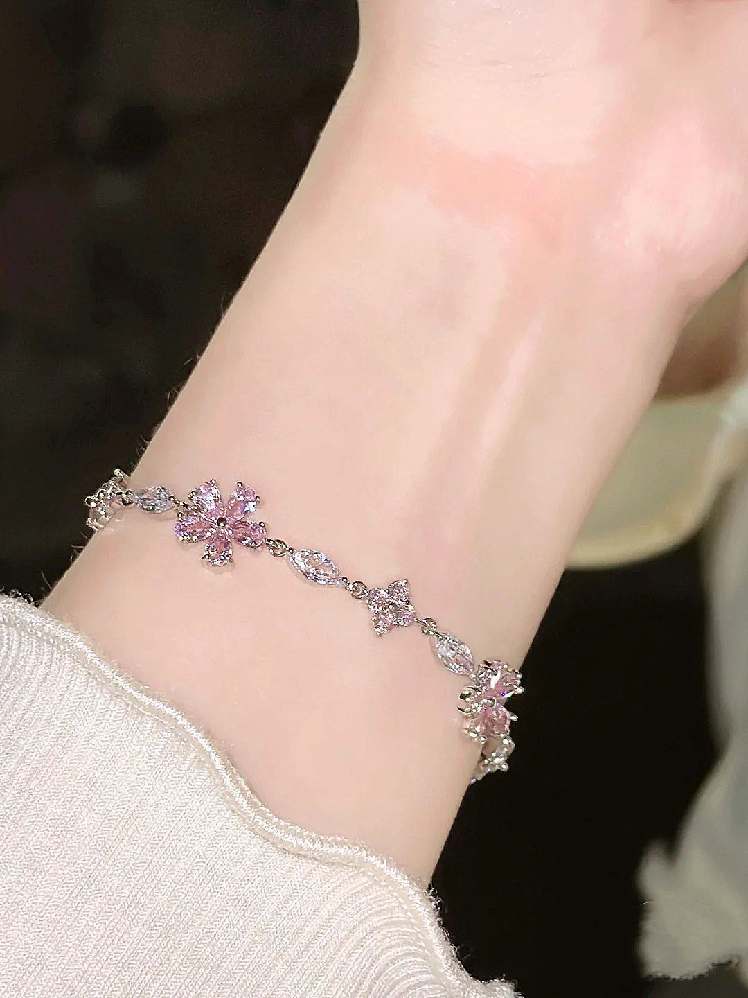 Bracelet en cristal de fleurs de cerisier pour femmes